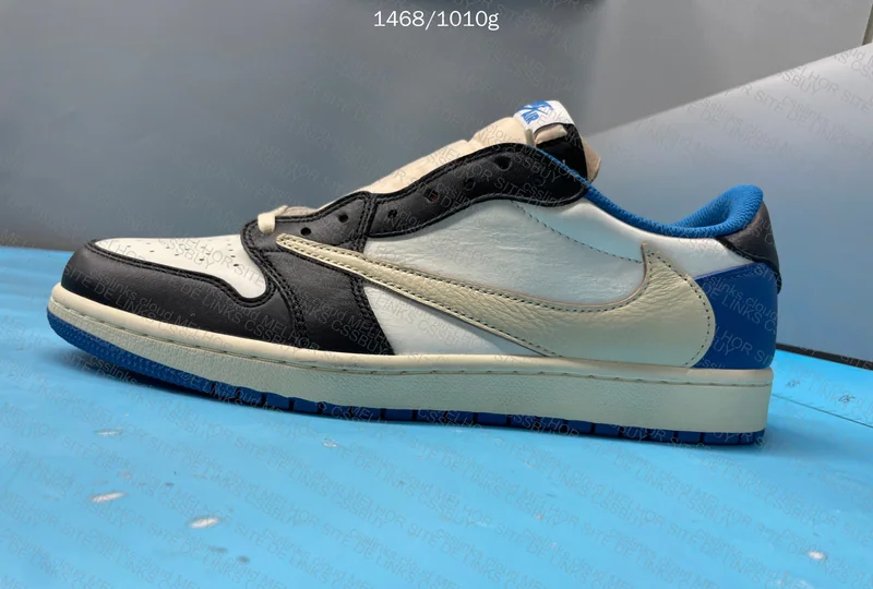Travis AJ1 low fragment 10