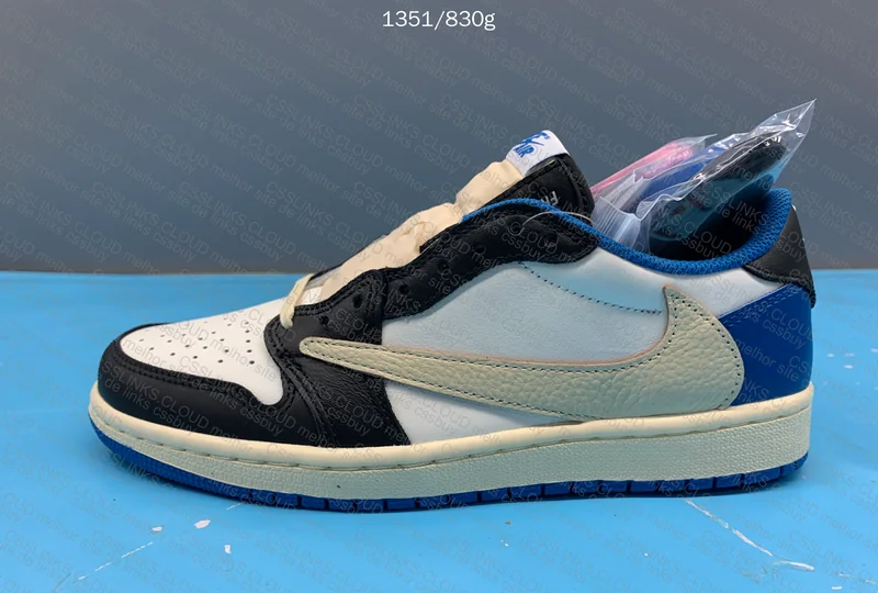 Travis AJ1 low fragment 8