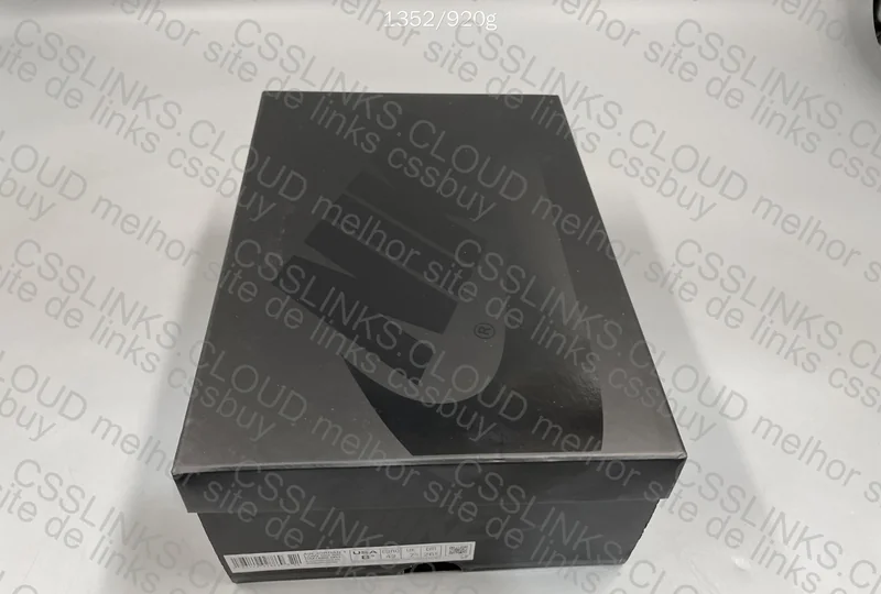 Travis Black Phantom 2