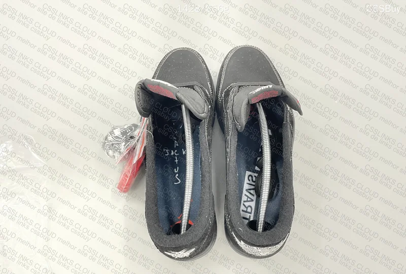 Travis J1 Black Phantom - VT batch B Grade 10