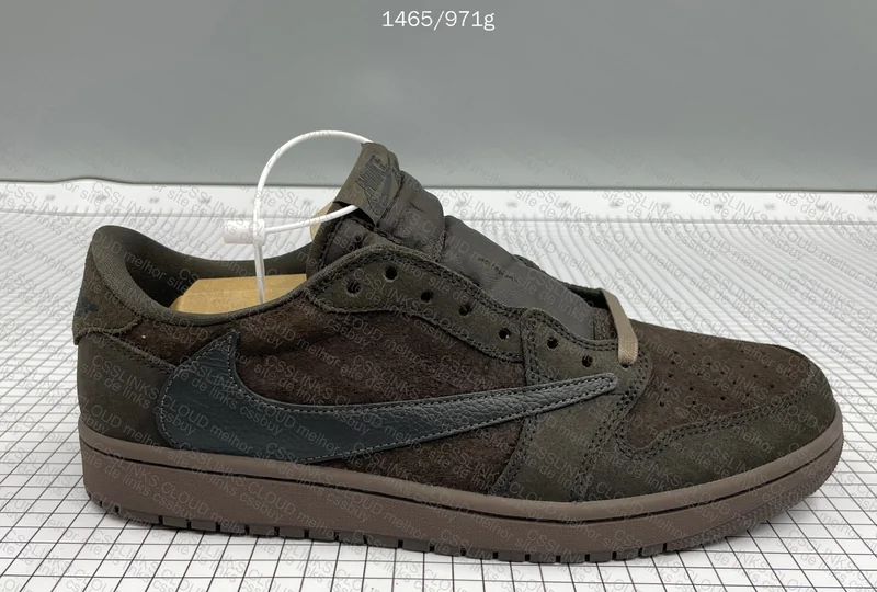 Travis Low - Velvet Brown 4