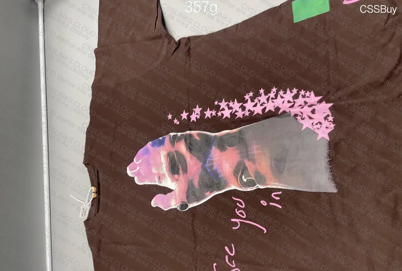 Travis Merch 2
