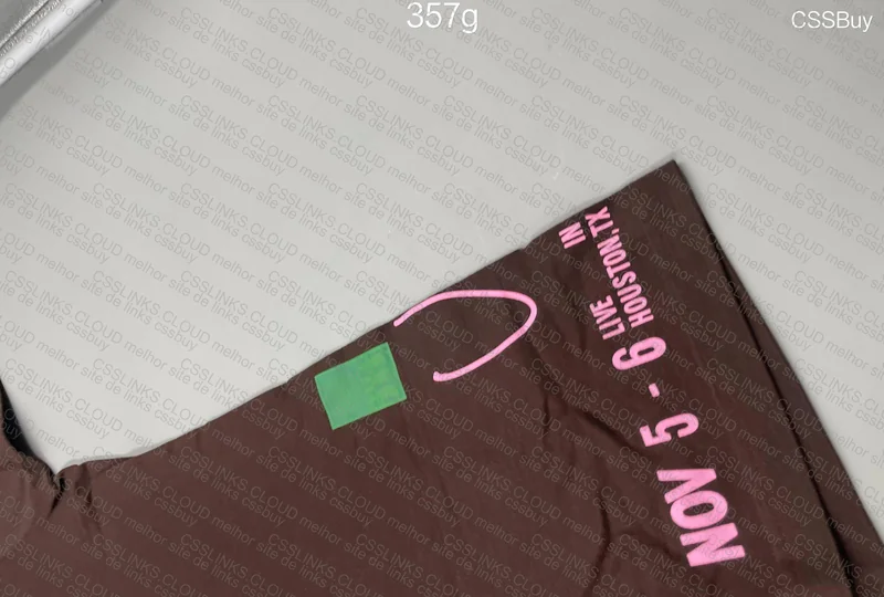 Travis Merch 4
