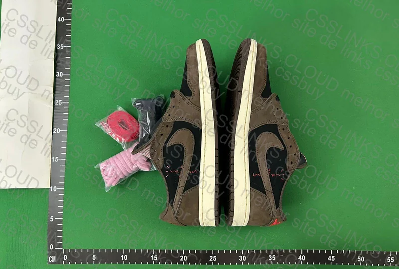 Travis Mocha 3