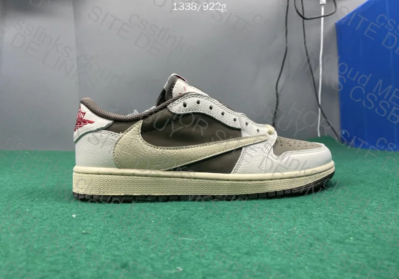 Travis Mocha 5