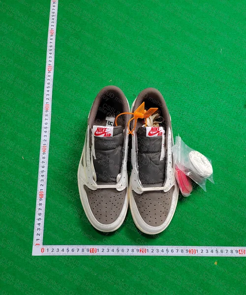 Travis Reverse mocha