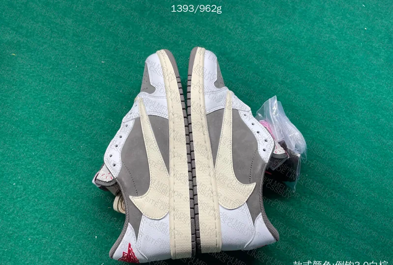 Travis Reverse mocha 6
