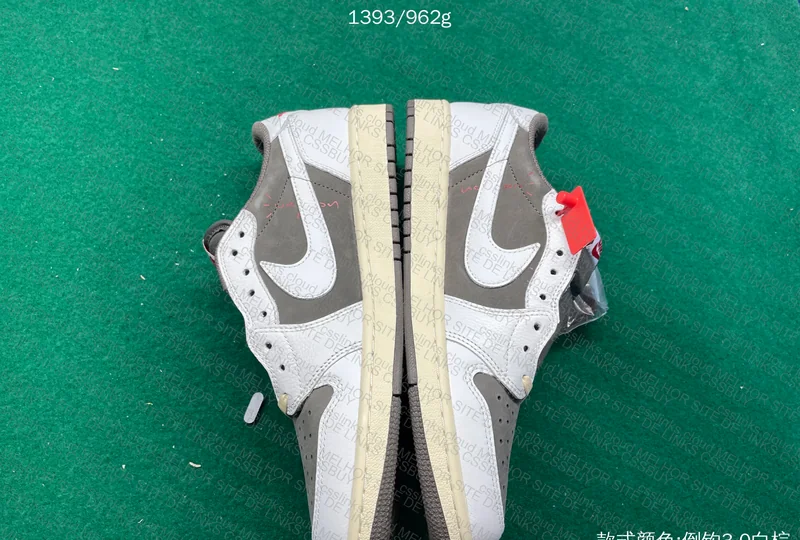 Travis Reverse mocha 7