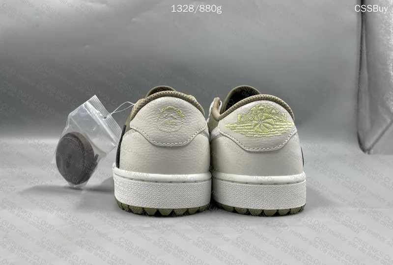 Travis Scoot x Air Jordan 1 Low Golf 3