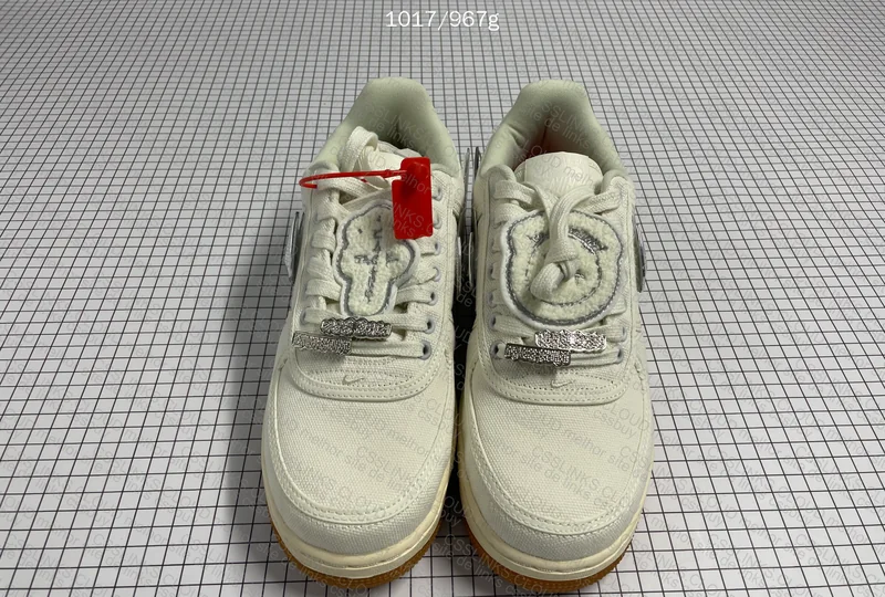 Travis Scott - Air Force 1 3