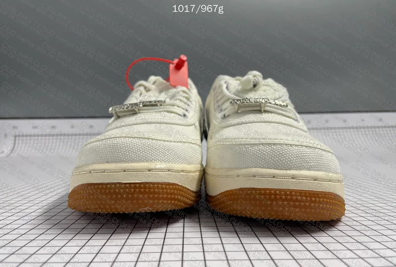 Travis Scott - Air Force 1 4