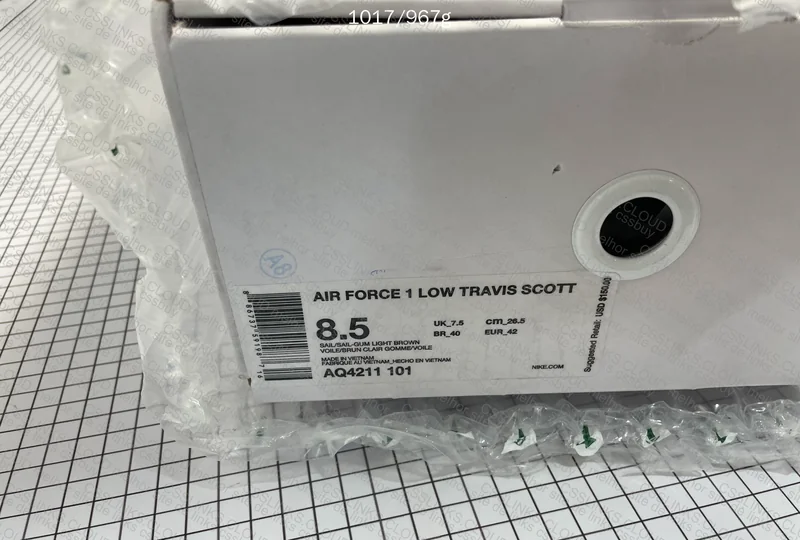 Travis Scott - Air Force 1 8