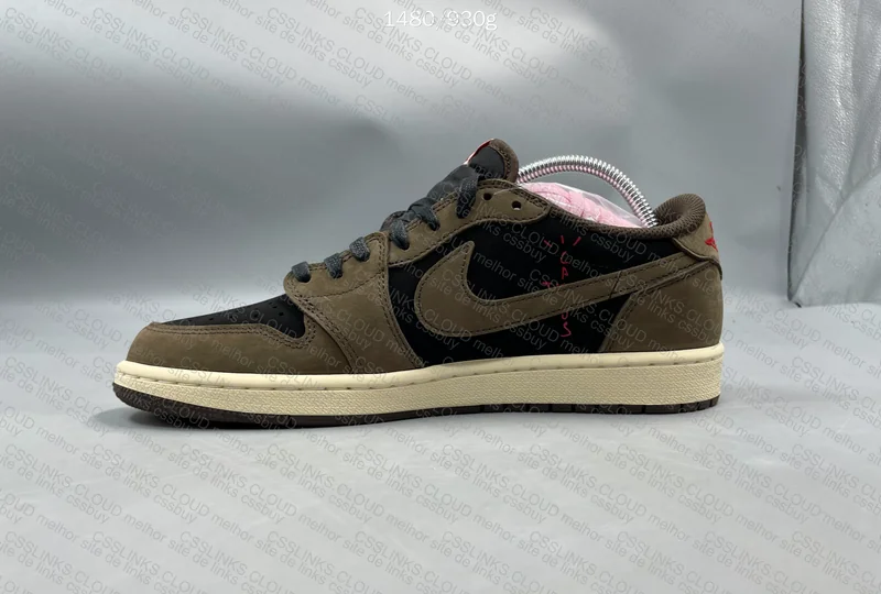 Travis Scott - Air Jordan 1 Low Mocha 2
