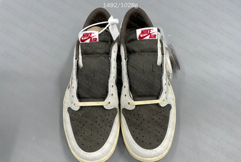 Travis Scott - Air Jordan 1 Low Reverse Mocha 5