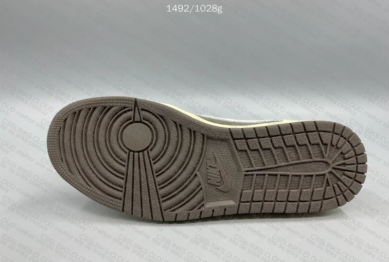 Travis Scott - Air Jordan 1 Low Reverse Mocha 6