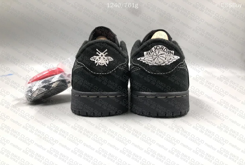 Travis Scott Black Phantom 4