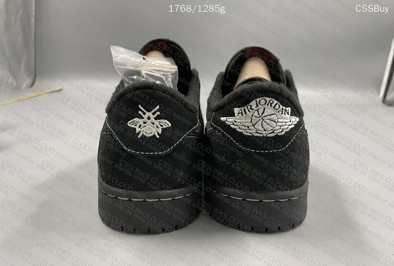 Travis Scott Black Phantom