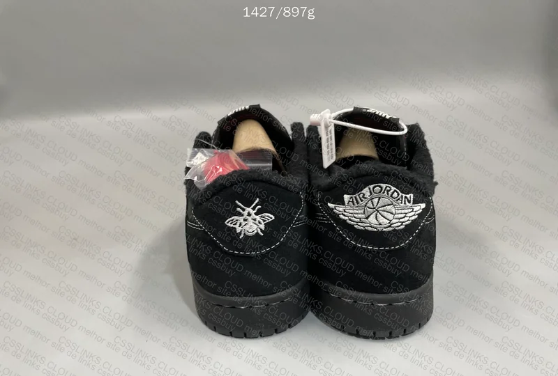 Travis Scott black phantom 5