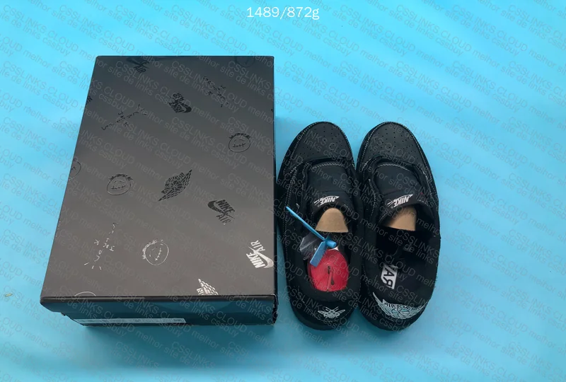Travis Scott Black Phantom