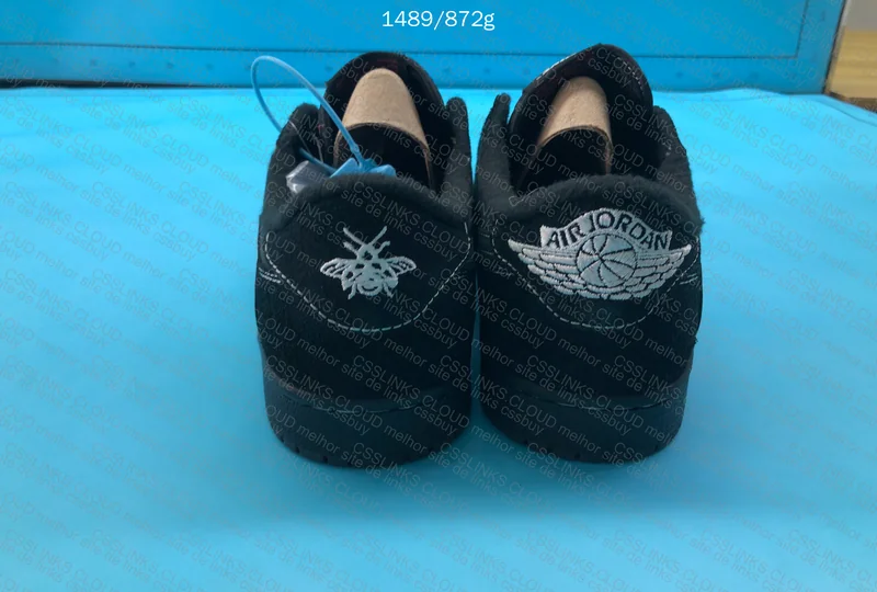 Travis Scott Black Phantom 5