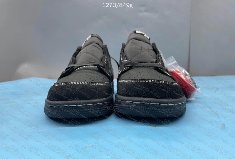 Travis Scott Black Phantom 2