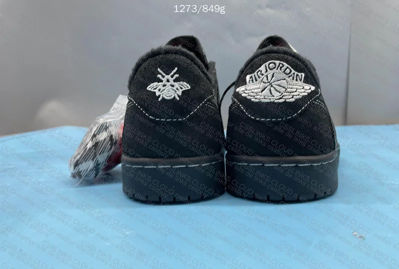 Travis Scott Black Phantom 3