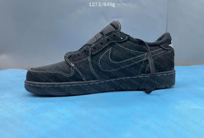 Travis Scott Black Phantom 6
