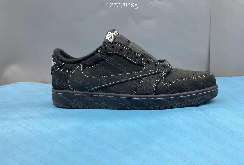 Travis Scott Black Phantom 7