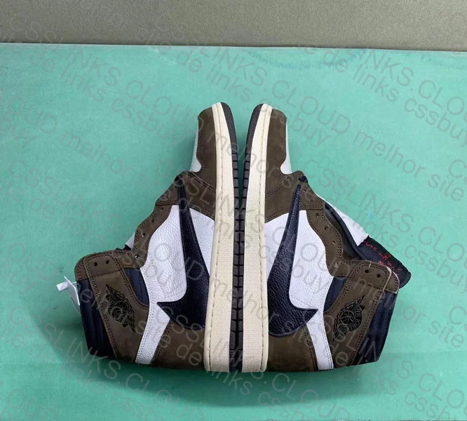Travis Scott Jordan 1 High Mocha 4