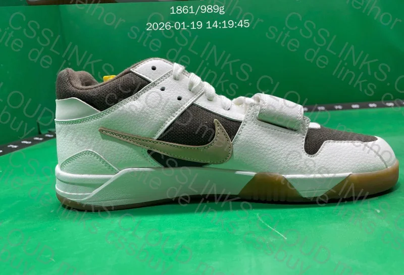 Travis Scott Jordan Jumpman Jack sail 8
