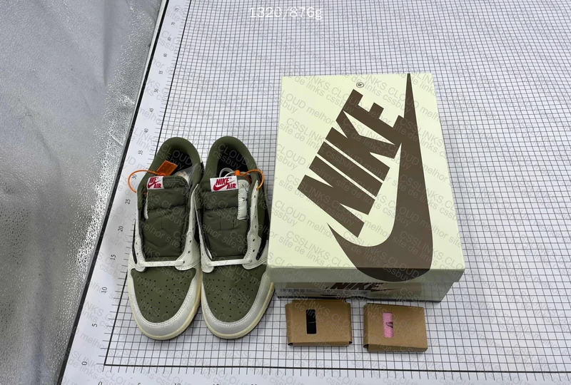 Travis Scott Medium Olive 10