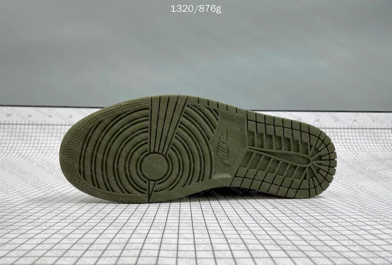 Travis Scott Medium Olive 9
