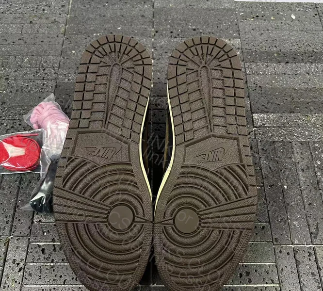 Travis Scott Mocha 3