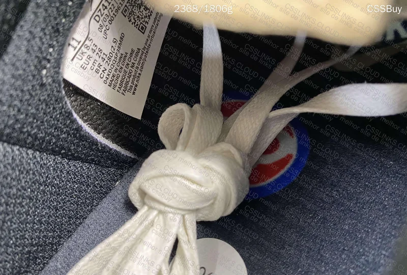 Travis Scott Olive