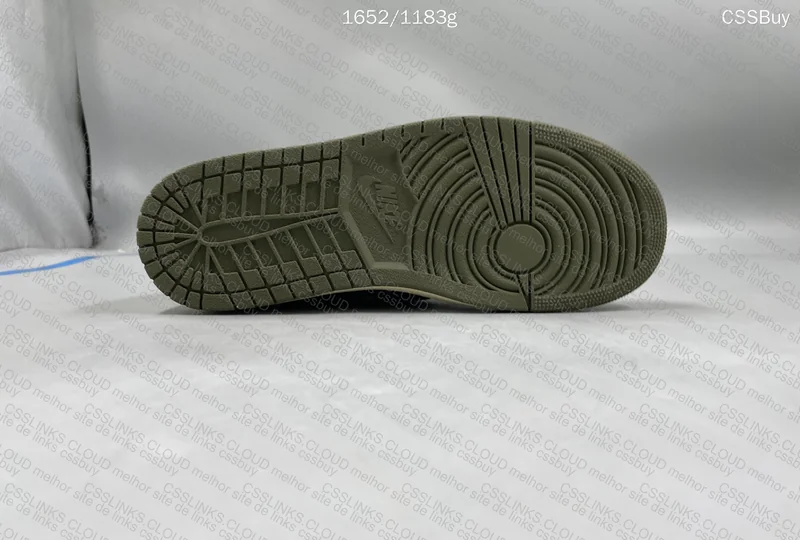 Travis Scott Olive (AJ1 Low) 3