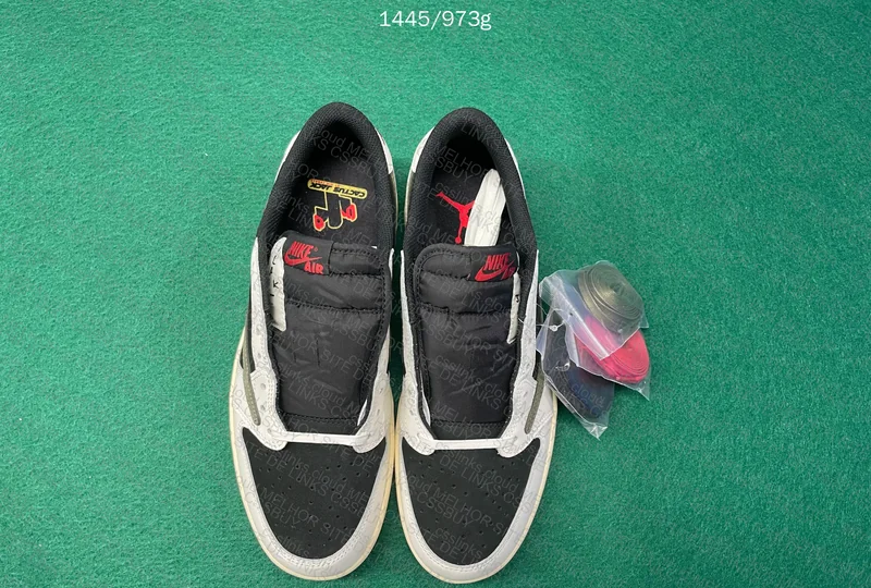 Travis Scott Olive Yolo LJR 4