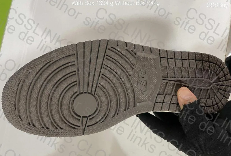Travis Scott reverse mocha 5