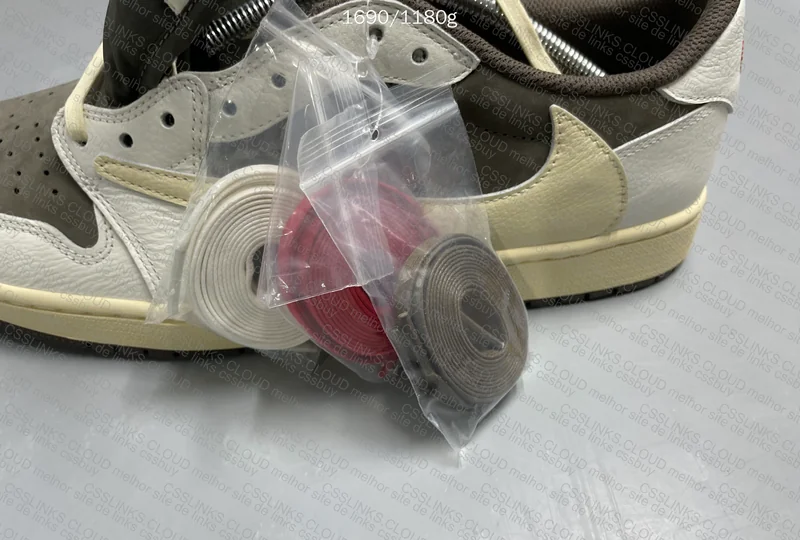 Travis Scott reverse mocha 2