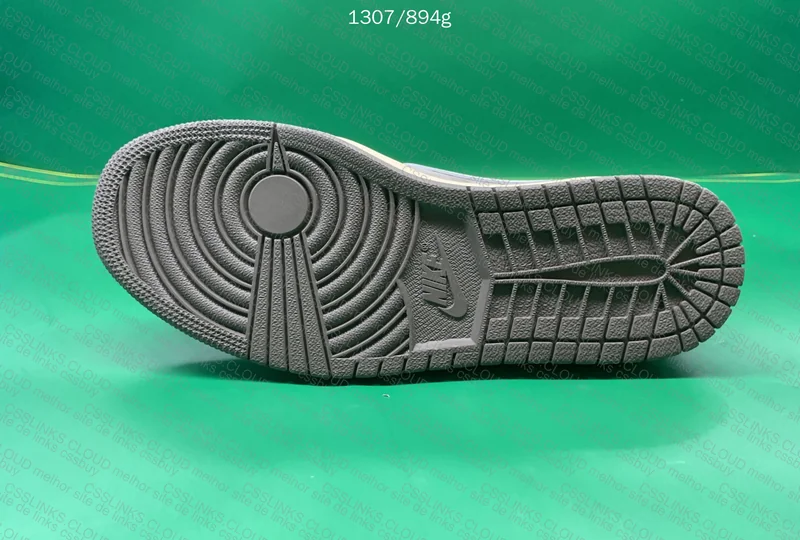 Travis scott reverse mocha 6