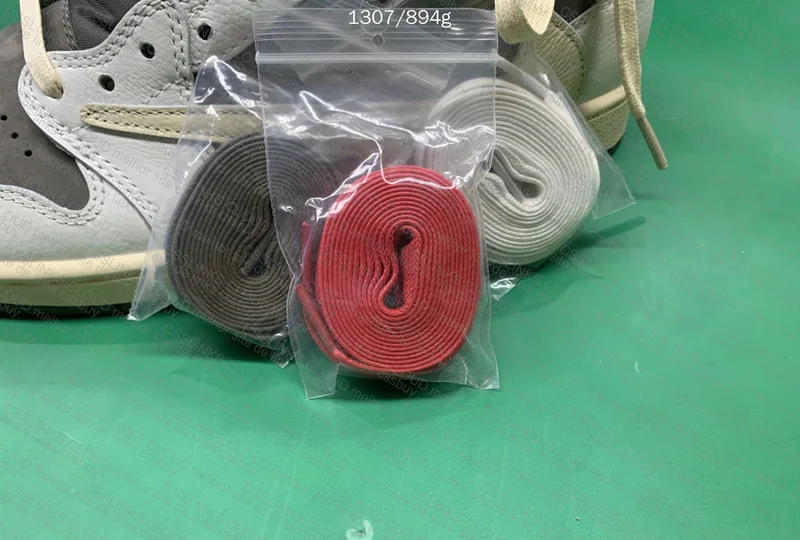 Travis scott reverse mocha 8