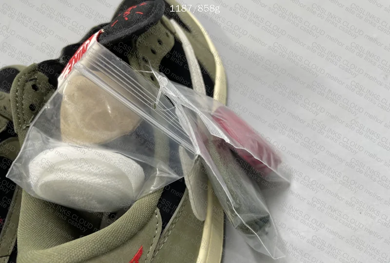 Travis Scott x Air Jordan 1 Black Olive 9