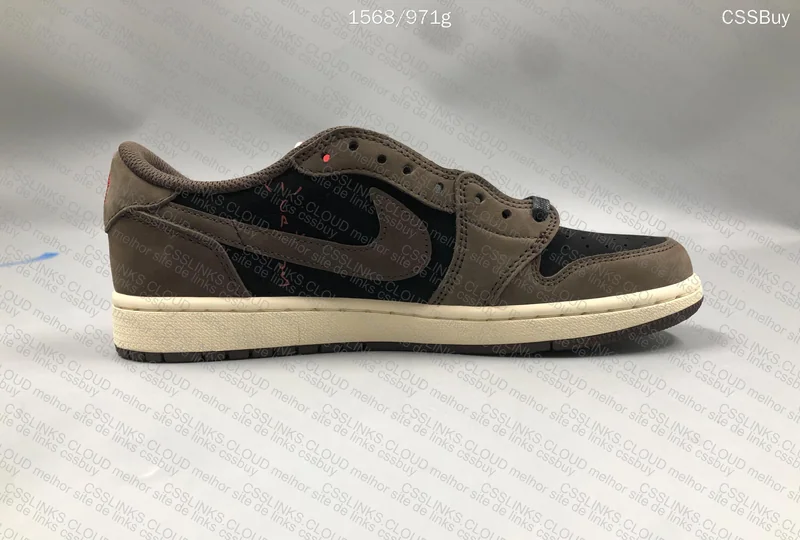 Travis Scott x Air Jordan 1 Dark Mocha 6