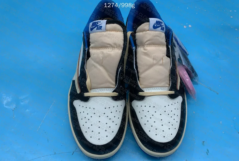 Travis Scott x Air Jordan 1 Fragment