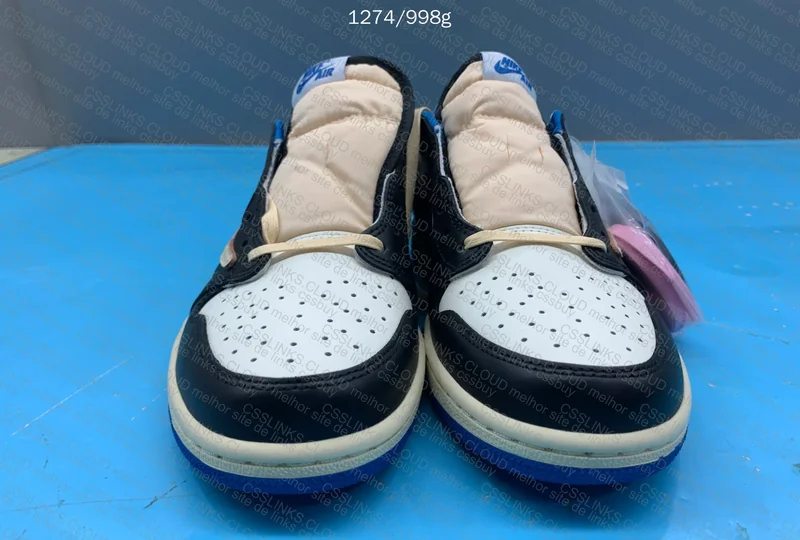 Travis Scott x Air Jordan 1 Fragment 2