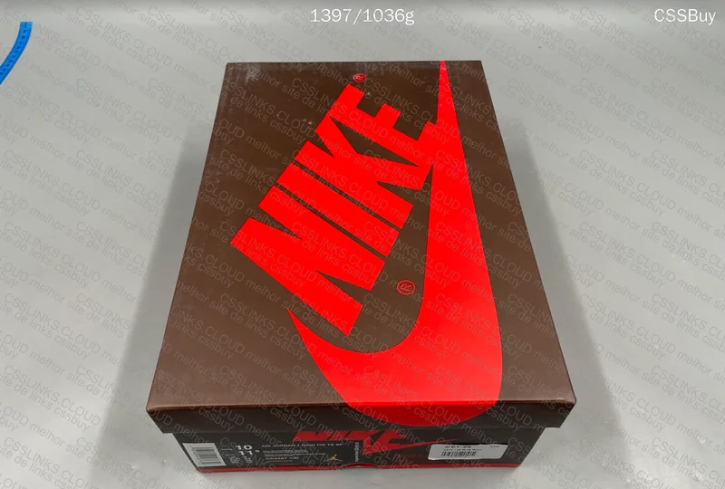 Travis Scott x Air Jordan 1 High 2