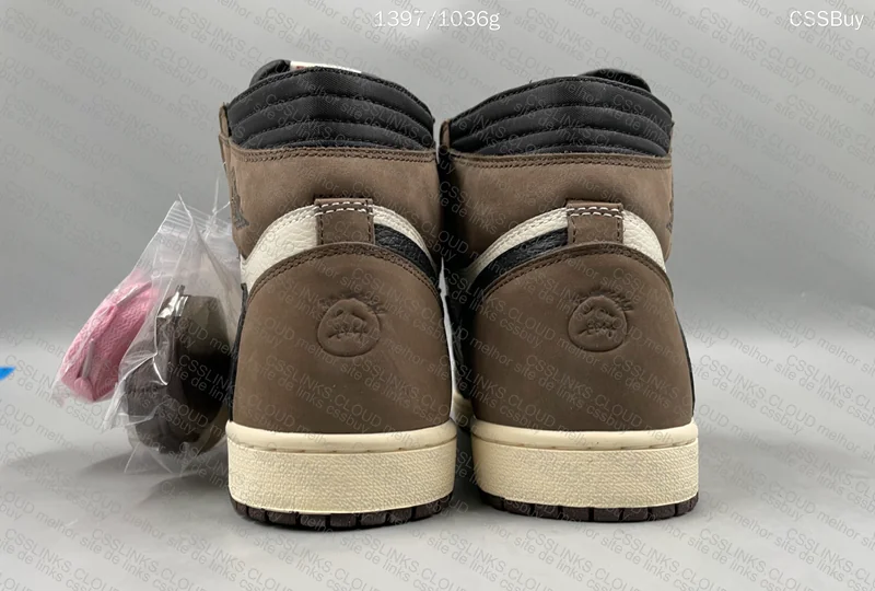 Travis Scott x Air Jordan 1 High 4