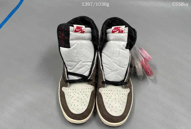 Travis Scott x Air Jordan 1 High 5