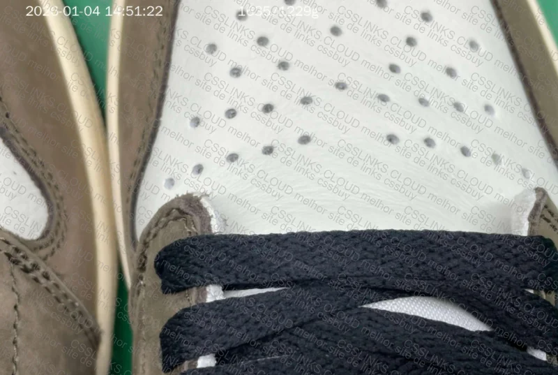 Travis Scott X Air Jordan 1 High Mocha 4