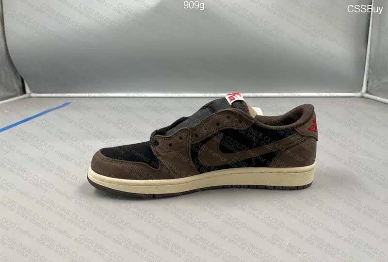Travis Scott x Air Jordan 1 Low 3