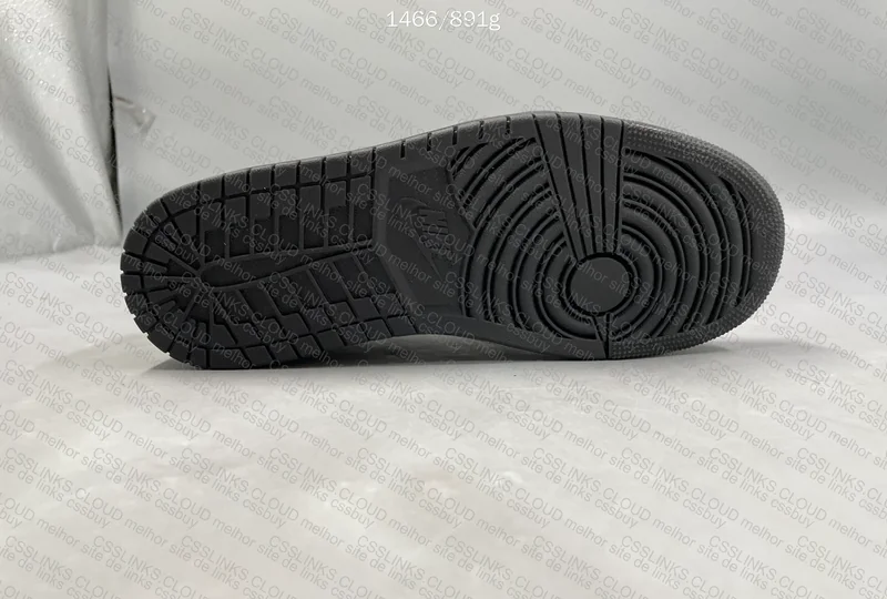 Travis Scott x Air Jordan 1 Low Black Phantom 4